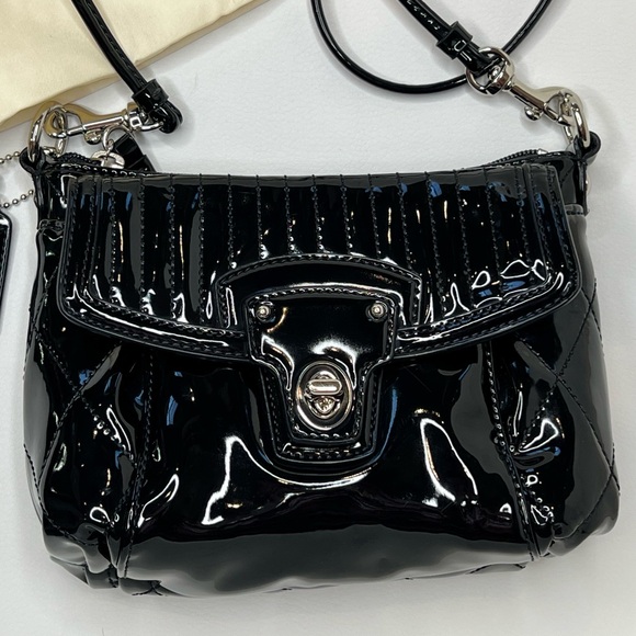Coach Poppy Liquid Gloss Black Patent Leather quilted cross body Shoulder Bag - Picture 2 of 12
